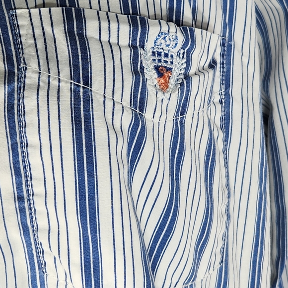 Catrina LTD Blue & White Striped Button Down Long Sleeve Top w/Pocket Sz Medium - Picture 4 of 12